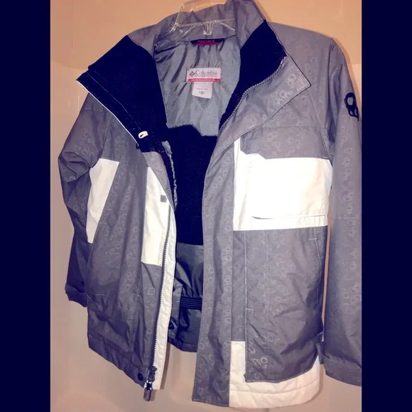 NWOT Convert Columbia Winter Jacket Size 10/12 - Picture 1 of 3